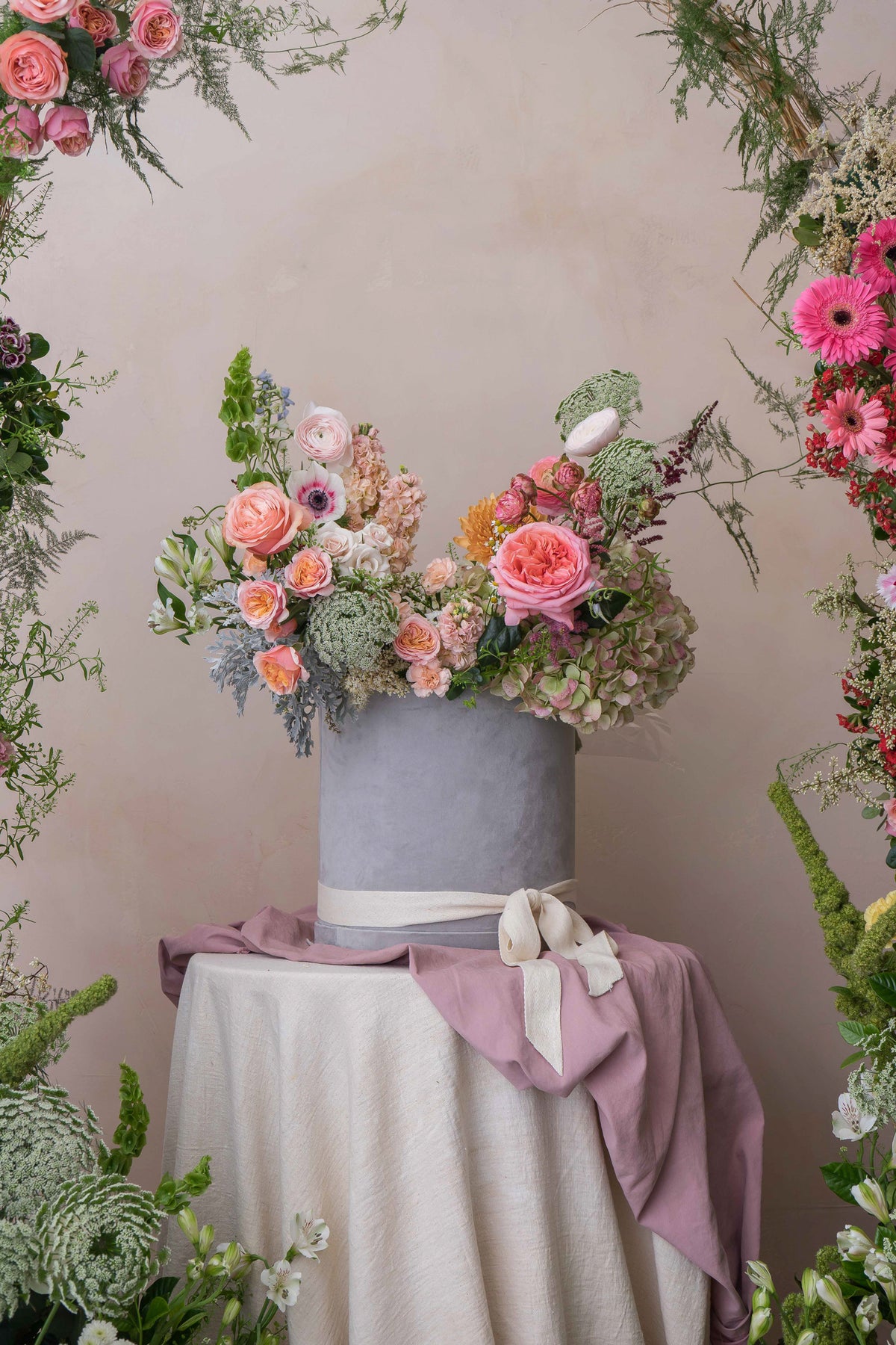 Caja floral – curso corto de diseño de cajas florales de Clementina Flower School (7)