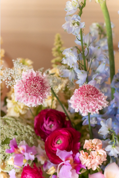 Jardinera floral orgánica – curso corto de diseño de jardín de Clementina Flower School (5)